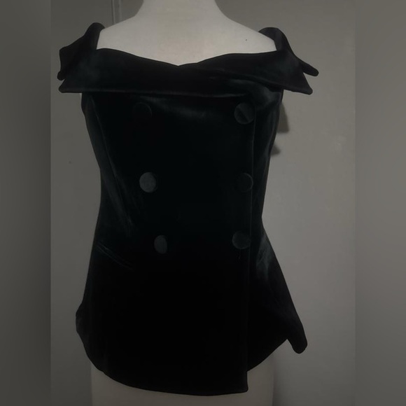 🆕 Velvet Off The Shoulder Faux Double Breasted Top NWT Express XS - Picture 2 of 4